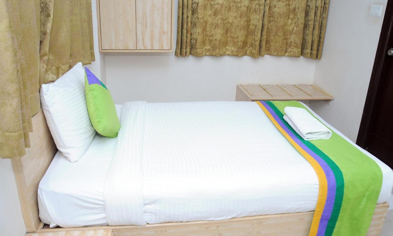 היידראבד Hotel Pratz Inn מראה חיצוני תמונה