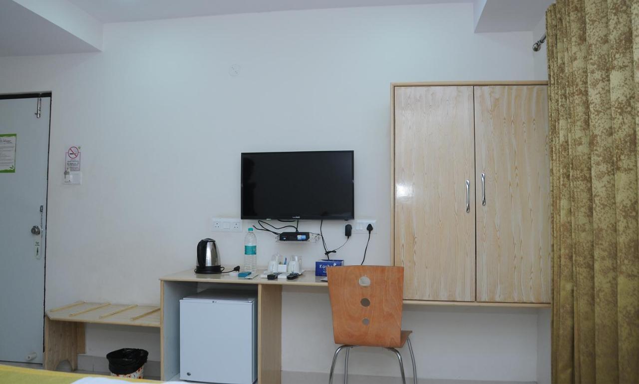 היידראבד Hotel Pratz Inn מראה חיצוני תמונה