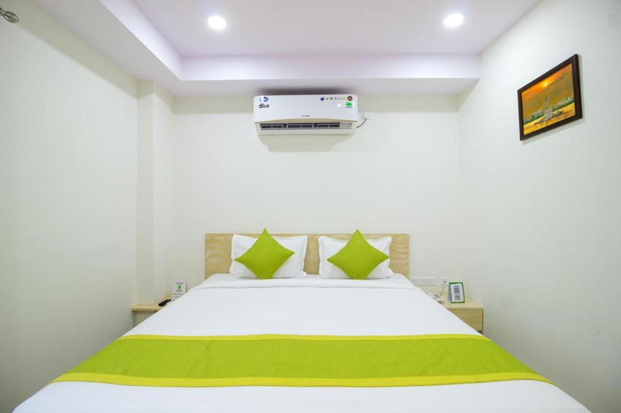 היידראבד Hotel Pratz Inn מראה חיצוני תמונה