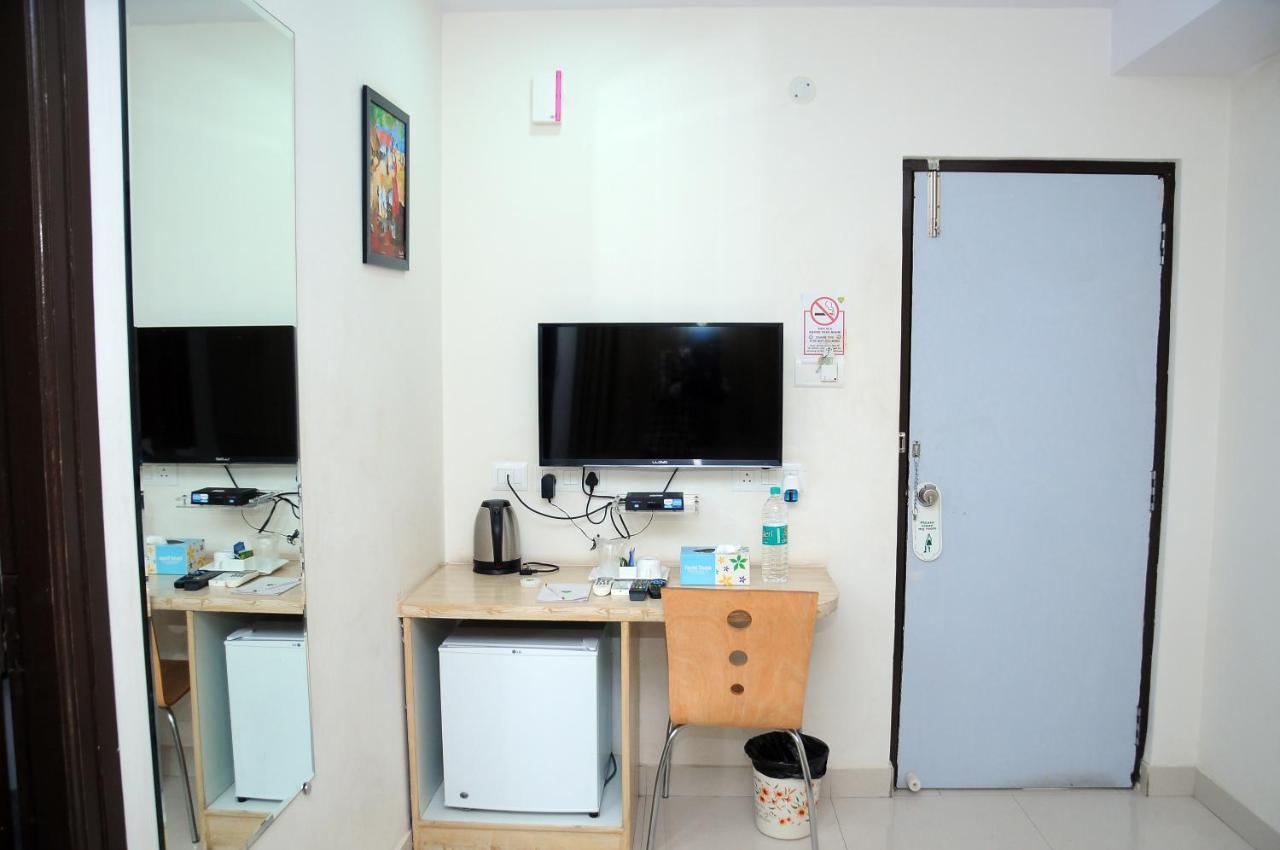 היידראבד Hotel Pratz Inn מראה חיצוני תמונה