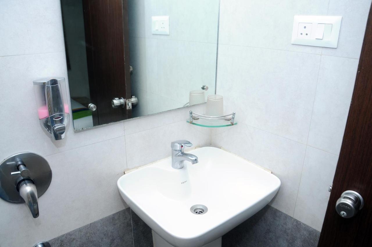 היידראבד Hotel Pratz Inn מראה חיצוני תמונה